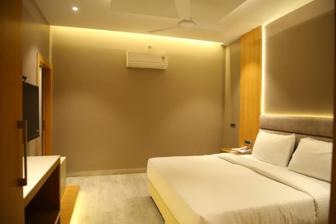 Hotel Rajmahal Muradabad Dış mekan fotoğraf